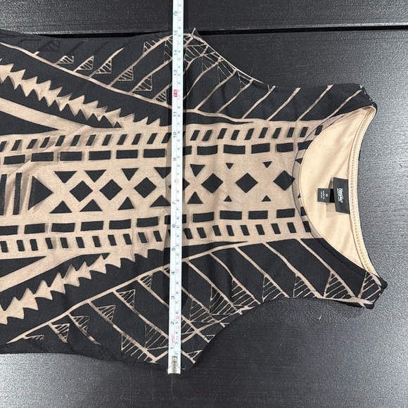 Mossimo Sheer Geometric Design Maxi Dress with Tan Liner - XS - Picture 6 of 6